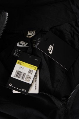 Мъжко яке Nike, Размер M, Цвят Черен, Цена 114,00 лв.