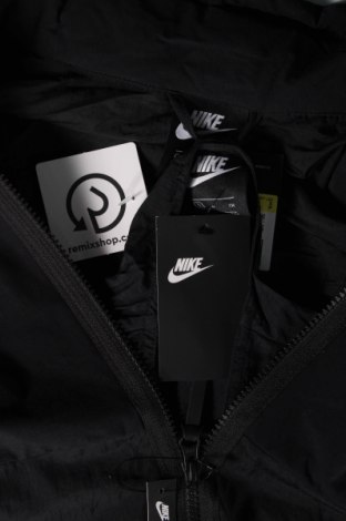 Мъжко яке Nike, Размер S, Цвят Черен, Цена 279,00 лв.