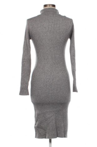 Kleid, Größe M, Farbe Grau, Preis 10,63 €
