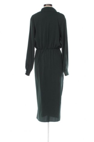 Kleid Ax Paris, Größe M, Farbe Grün, Preis 62,89 €