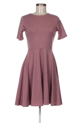 Kleid Boohoo, Größe XS, Farbe Aschrosa, Preis 8,90 €