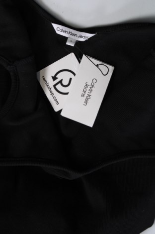 Рокля Calvin Klein Jeans, Размер S, Цвят Черен, Цена 146,00 лв.