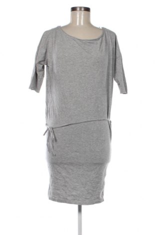 Kleid Diverse, Größe XS, Farbe Grau, Preis € 2,62
