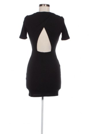 Kleid Forever 21, Größe M, Farbe Schwarz, Preis 3,48 €