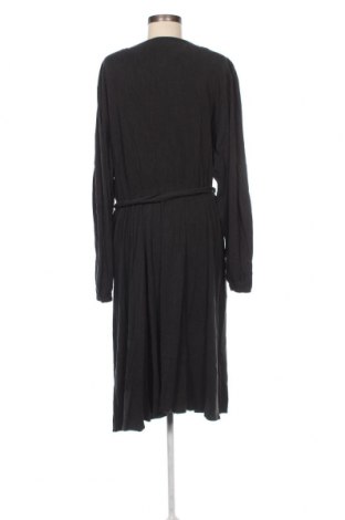 Kleid Guido Maria Kretschmer for About You, Größe 3XL, Farbe Grau, Preis 21,03 €