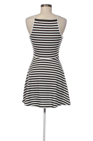 Šaty  H&M Divided, Velikost M, Barva Vícebarevné, Cena  97,00 Kč