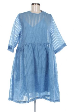 Φόρεμα Just Female, Μέγεθος M, Χρώμα Μπλέ, Τιμή 73,07 €