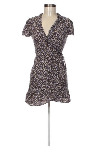 Kleid NA-KD, Größe S, Farbe Mehrfarbig, Preis 14,20 €