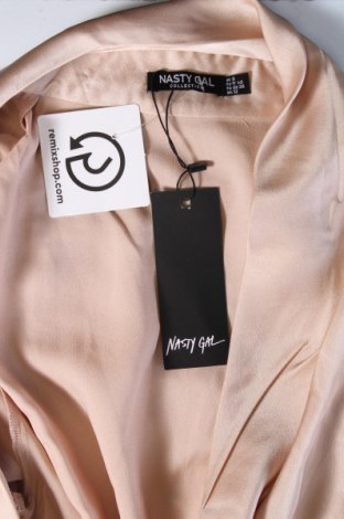 Φόρεμα Nasty Gal, Μέγεθος M, Χρώμα  Μπέζ, Τιμή 39,17 €