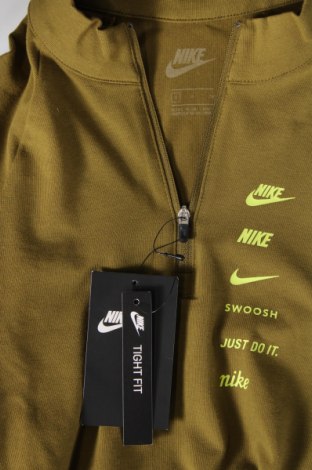 Рокля Nike, Размер S, Цвят Зелен, Цена 67,32 лв.