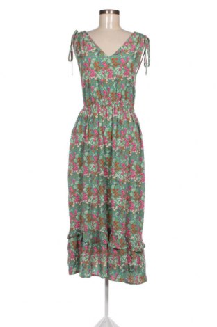 Kleid Numph, Größe M, Farbe Mehrfarbig, Preis 18,16 €