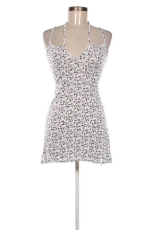 Φόρεμα Pretty Little Thing, Μέγεθος XXS, Χρώμα Λευκό, Τιμή 4,13 €