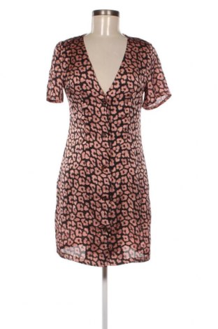 Kleid Pretty Little Thing, Größe S, Farbe Mehrfarbig, Preis 12,80 €