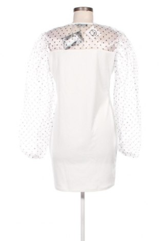 Kleid Pretty Little Thing, Größe XXL, Farbe Weiß, Preis 28,54 €