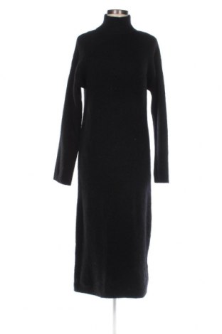 Φόρεμα Selected Femme, Μέγεθος S, Χρώμα Μαύρο, Τιμή 46,91 €