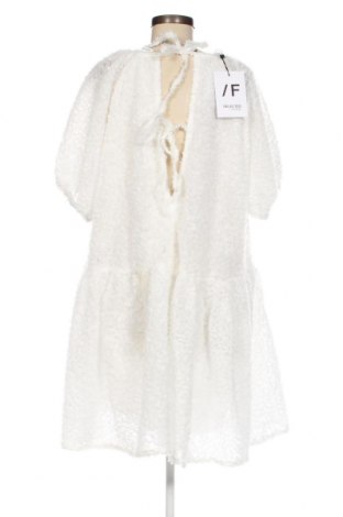 Φόρεμα Selected Femme, Μέγεθος M, Χρώμα Λευκό, Τιμή 66,49 €