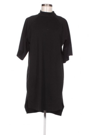Šaty  Selected Femme, Velikost M, Barva Černá, Cena  50,00 Kč