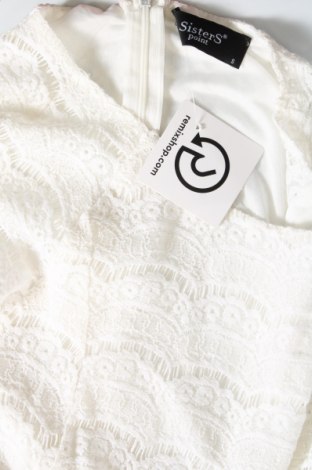 Kleid Sisters Point, Größe S, Farbe Weiß, Preis 23,66 €