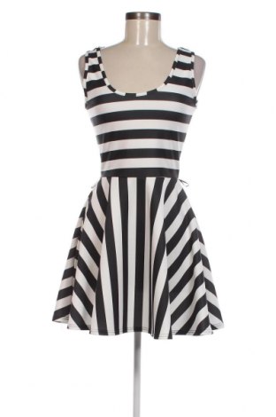 Φόρεμα Sisters Point, Μέγεθος S, Χρώμα Πολύχρωμο, Τιμή 3,58 €