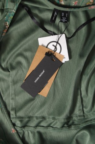Kleid Vero Moda, Größe S, Farbe Grün, Preis 9,57 €