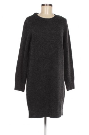 Kleid Vero Moda, Größe M, Farbe Grau, Preis 11,96 €