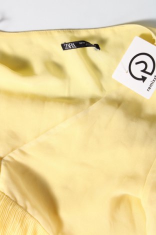 Рокля Zara, Размер M, Цвят Жълт, Цена 50,98 лв.