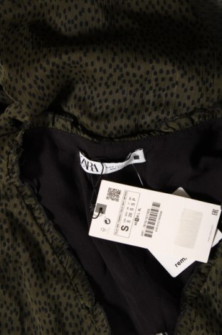 Kleid Zara, Größe S, Farbe Grün, Preis 16,99 €