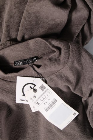 Kleid Zara, Größe S, Farbe Grün, Preis 40,36 €