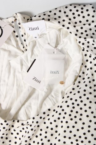 Kleid Zizzi, Größe XL, Farbe Weiß, Preis 34,51 €