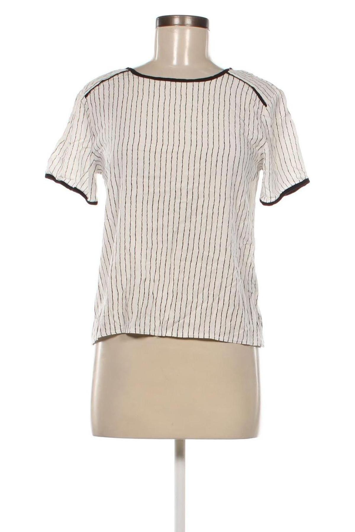 Дамска блуза Sisters Point, Размер S, Цвят Бял, Цена 4,08 лв.