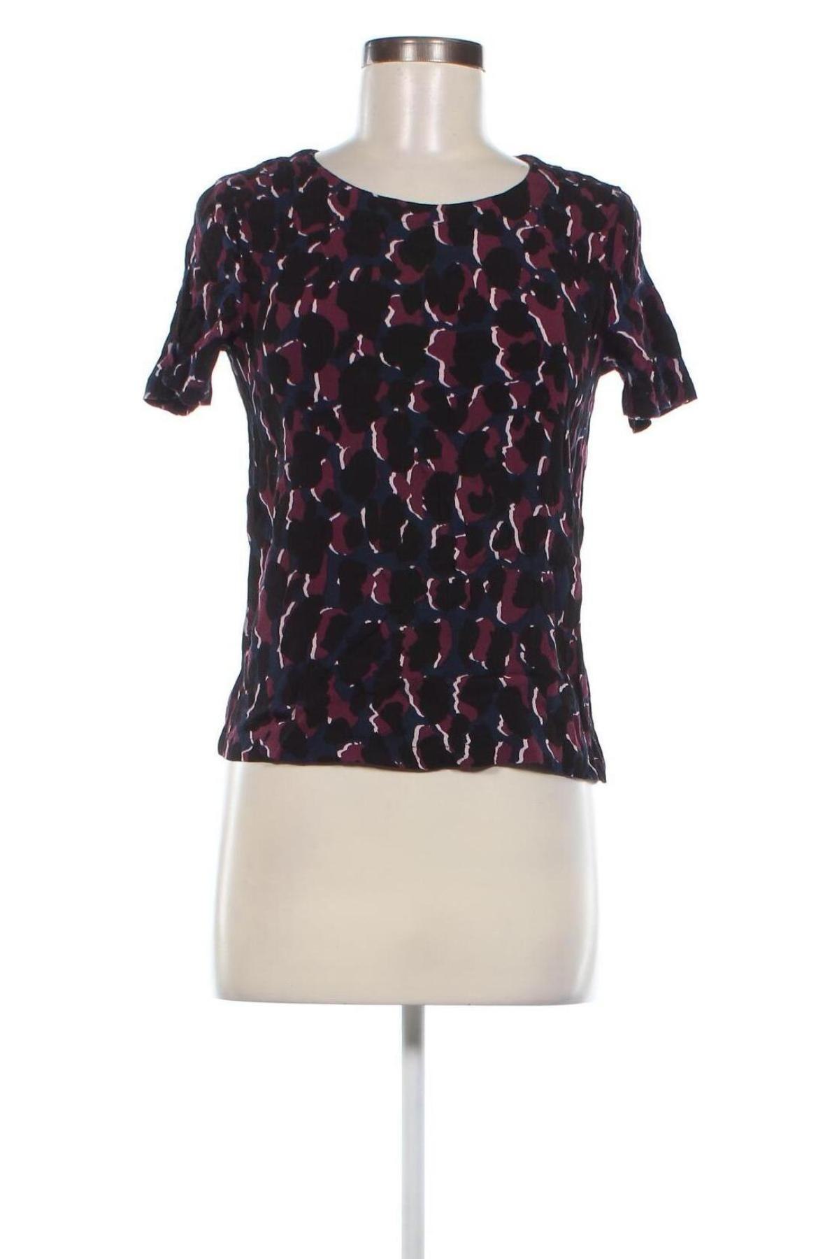 Дамска блуза Soaked In Luxury, Размер S, Цвят Многоцветен, Цена 5,10 лв.