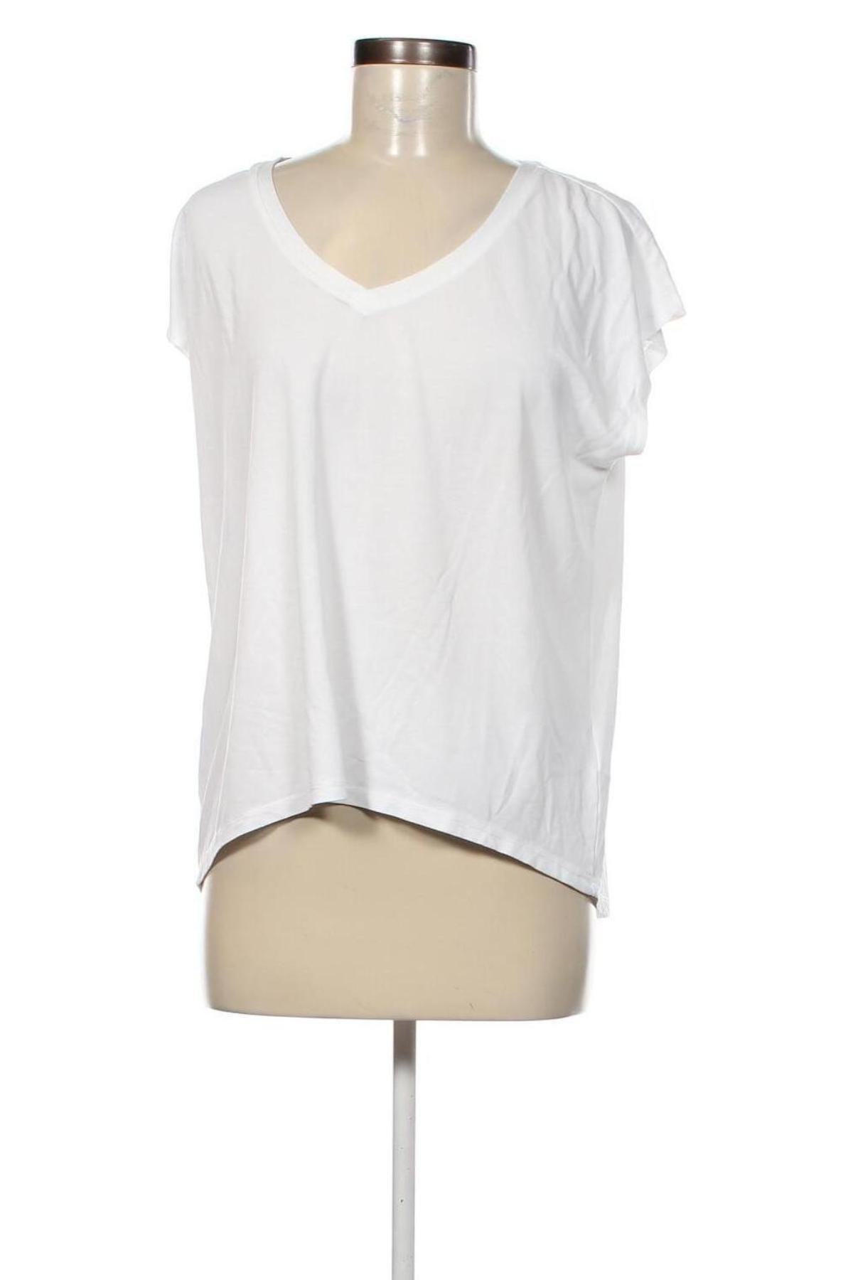 Дамска блуза Soaked In Luxury, Размер M, Цвят Бял, Цена 34,00 лв.