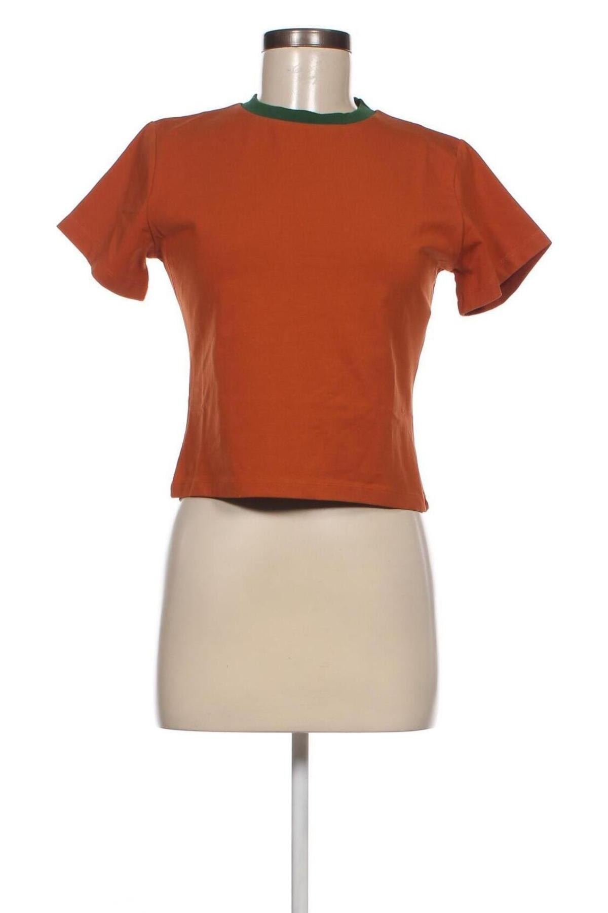 Tricou de femei Levi's, Mărime L, Culoare Maro, Preț 154,54 Lei