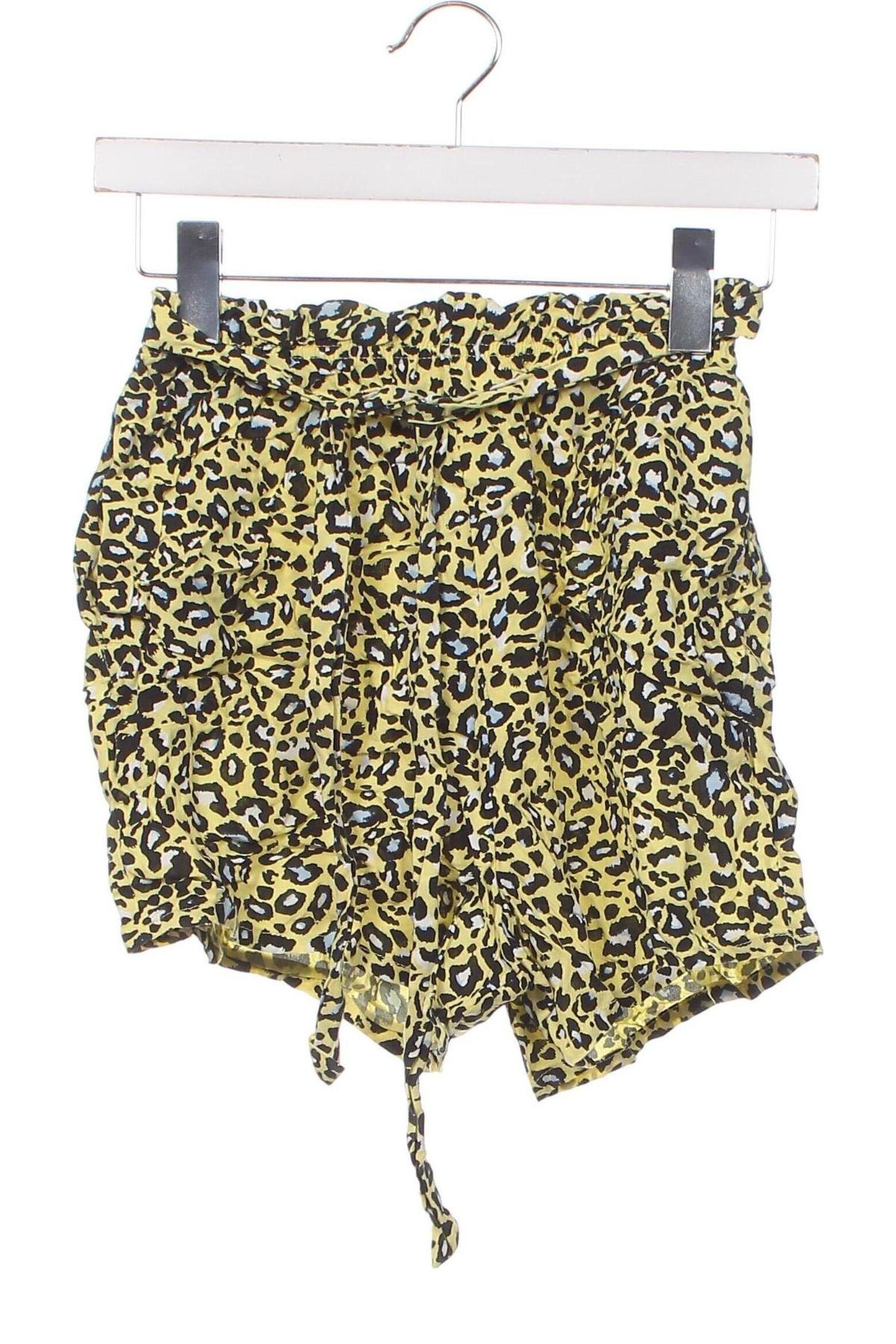 Damen Shorts Clockhouse, Größe XS, Farbe Mehrfarbig, Preis 13,22 €