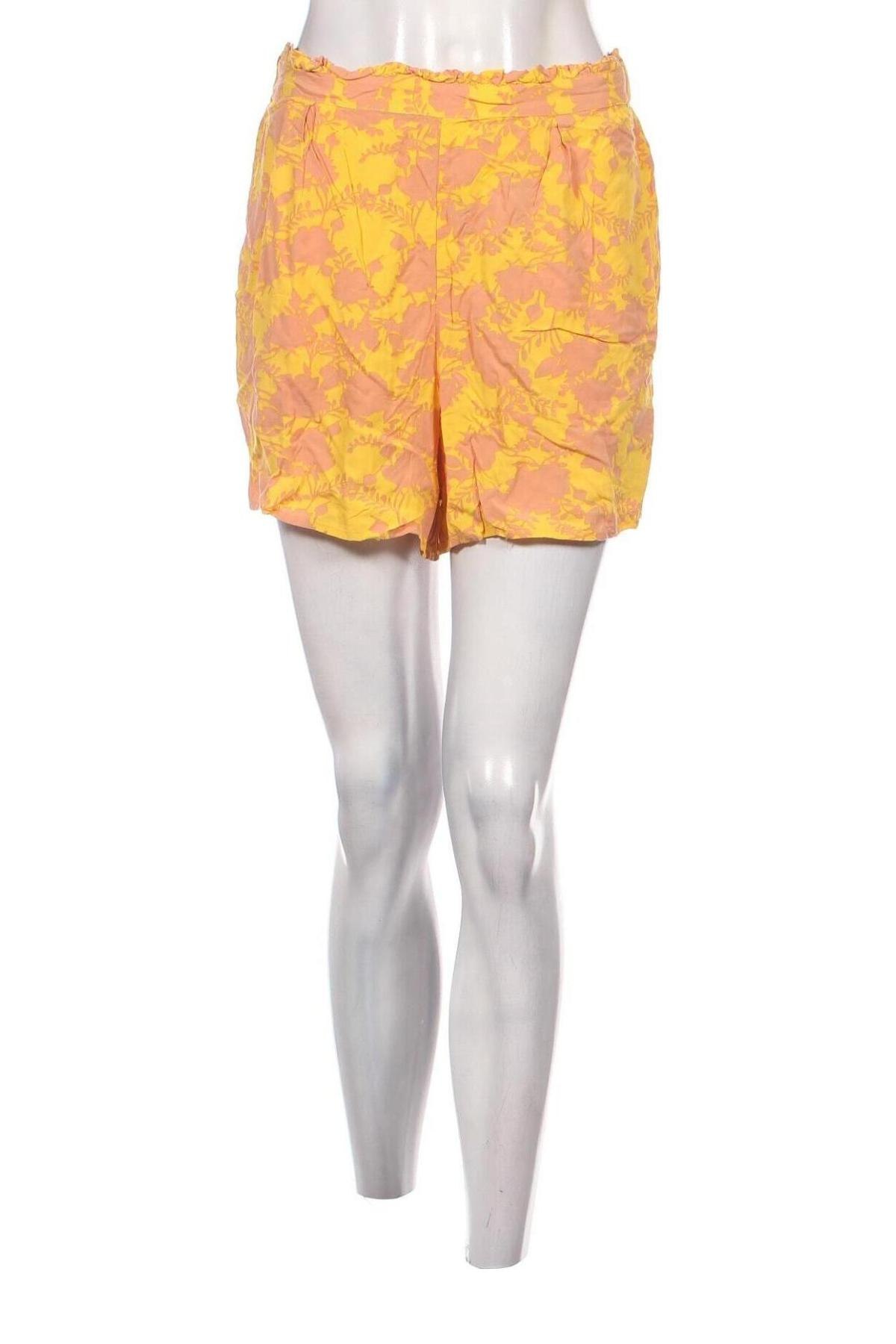 Дамски къс панталон Moves by Minimum, Размер M, Цвят Жълт, Цена 14,28 лв.