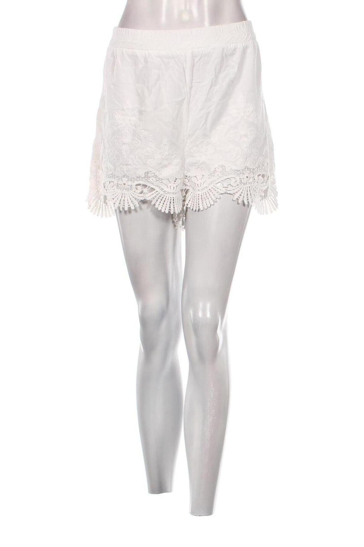 Damen Shorts New Look, Größe L, Farbe Weiß, Preis 9,72 €