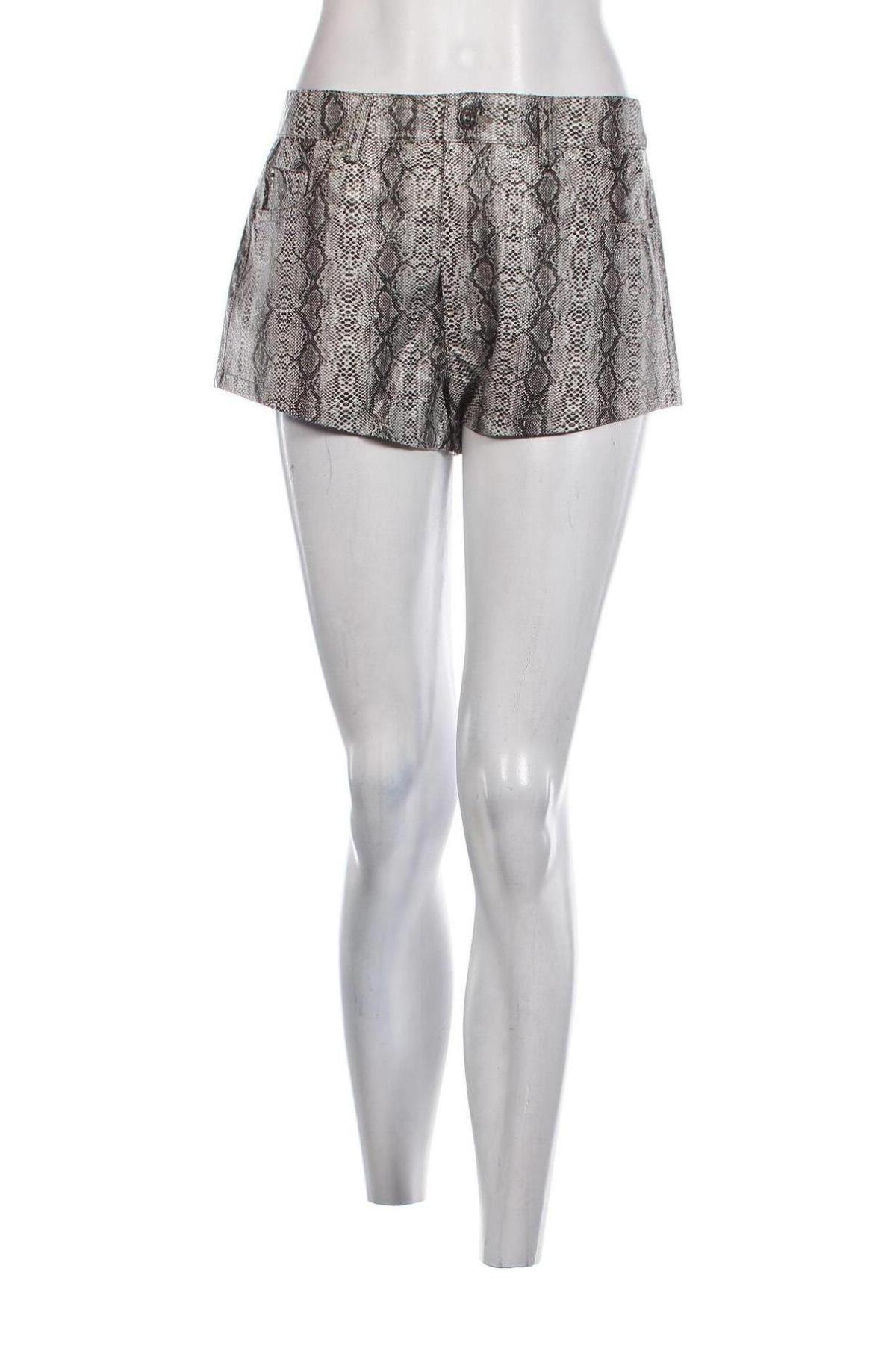 Γυναικείο κοντό παντελόνι Pimkie, Μέγεθος M, Χρώμα Πολύχρωμο, Τιμή 1,60 €