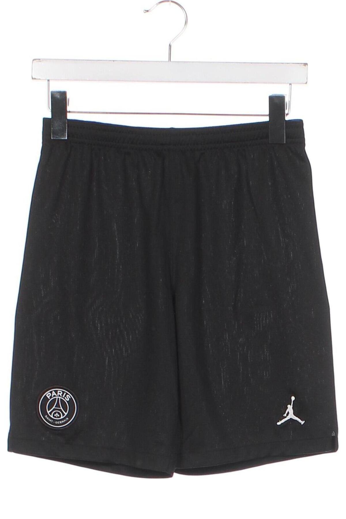 Pantaloni scurți pentru copii Air Jordan Nike, Mărime 11-12y/ 152-158 cm, Culoare Negru, Preț 118,42 Lei