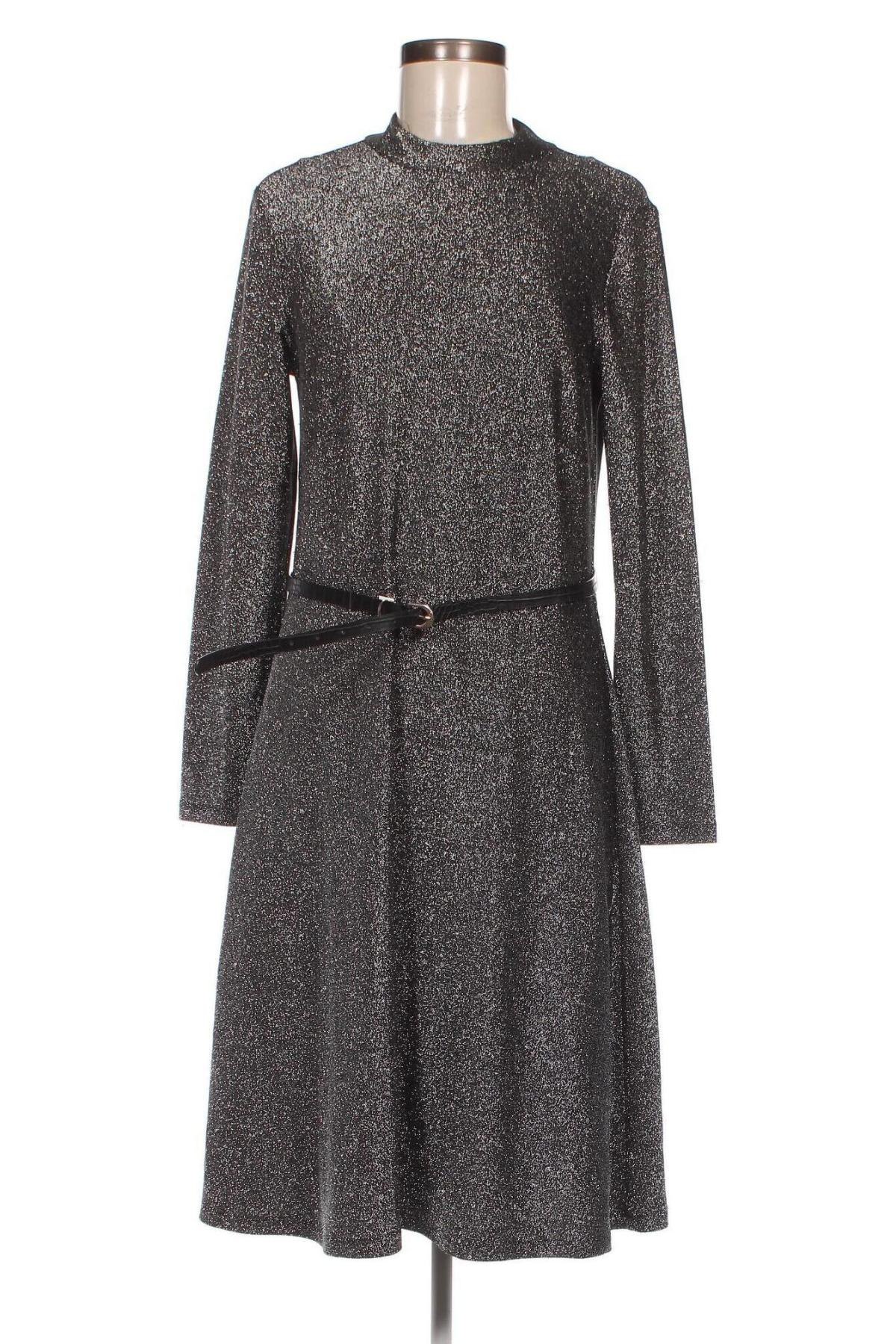 Φόρεμα Saint Tropez, Μέγεθος M, Χρώμα Ασημί, Τιμή 6,07 €