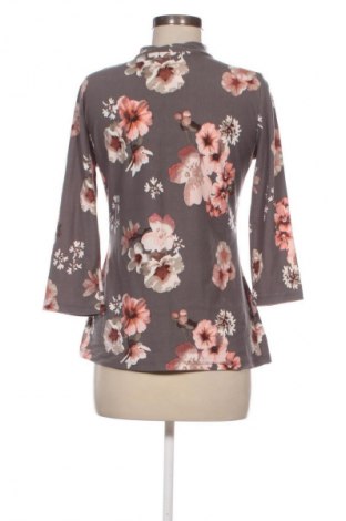 Bluză de femei Colloseum, Mărime M, Culoare Multicolor, Preț 10,99 Lei