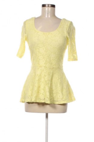 Bluzka damska Gina Tricot, Rozmiar S, Kolor Żółty, Cena 14,99 zł