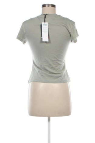 Damen Shirt Tommy Jeans, Größe S, Farbe Grün, Preis 104,99 €
