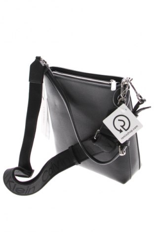 Dámska kabelka  Calvin Klein, Farba Čierna, Cena  99,95 €