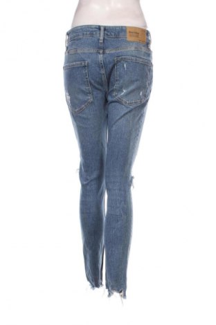 Női farmernadrág Bershka, Méret M, Szín Kék, Ár 3 136 Ft