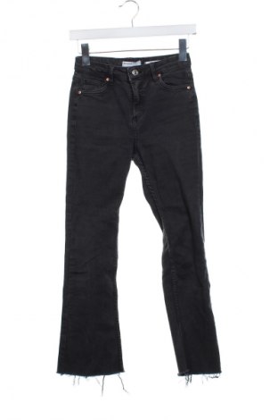 Női farmernadrág Bershka, Méret XS, Szín Fekete, Ár 2 459 Ft