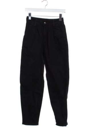 Γυναικείο Τζίν Bershka, Μέγεθος XS, Χρώμα Μαύρο, Τιμή 6,99 €