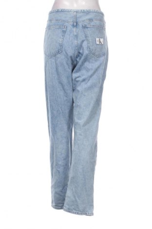 Дамски дънки Calvin Klein Jeans, Размер L, Цвят Син, Цена 167,99 лв.