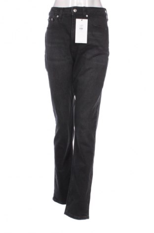 Дамски дънки Calvin Klein Jeans, Размер S, Цвят Черен, Цена 167,99 лв.
