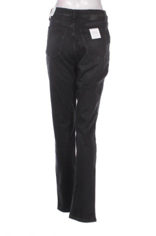 Дамски дънки Calvin Klein Jeans, Размер S, Цвят Черен, Цена 167,99 лв.