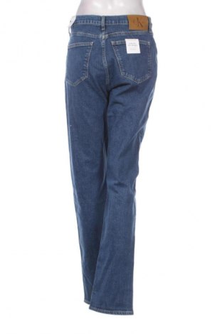 Дамски дънки Calvin Klein Jeans, Размер M, Цвят Син, Цена 119,99 лв.